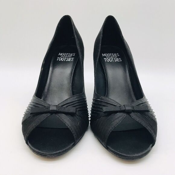 Mootsies Tootsies MoPartyGirl Heels Women 8.5 Black Satin Slip On Peep Toe Pumps - Picture 2 of 10